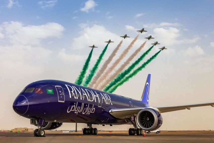 فريق الصقور السعودية يشارك في تدشين طيران الرياض
